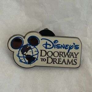 Disney's Doorway to‎ Dreams Trading Pin